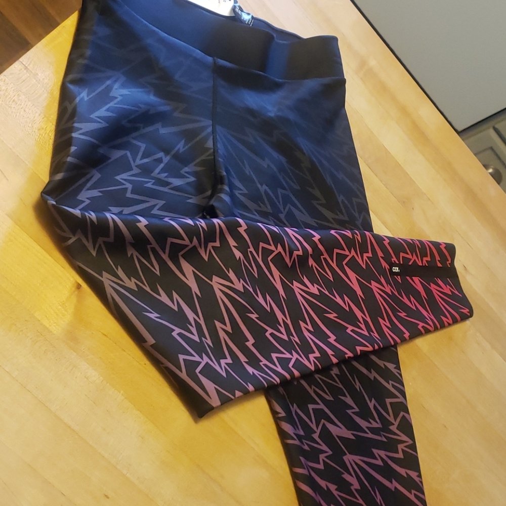 Ultracor Lightning Bolt Leggings - Picture 4 of 5